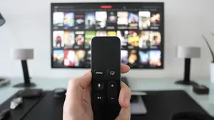 Misión quedarse en casa: cinco pelis y cinco series de cada plataforma para amenizar la cuarentena