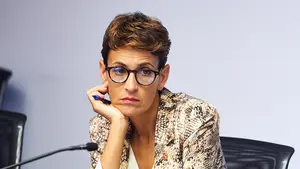 Esperar a que la Justicia haga el trabajo por ella: el plan de Chivite para devolver el IRPF a las madres