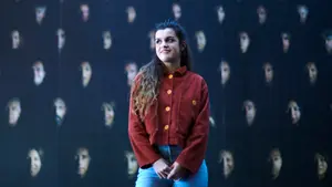 Amaia celebra su cumpleaños con una jota dedicada a un parque de Pamplona