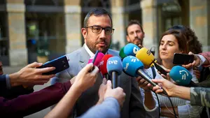 En busca de ayuda en sus socios para devolver el IRPF a las madres: "Veremos los apoyos que tiene"