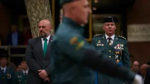 Denuncian la "trampa" del PSOE a la Guardia Civil: "Ni quieren ser policías forales, ni irse de Navarra"