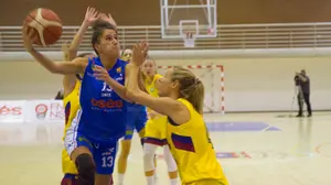 Llega la primera derrota: el FNB Ardoi llega con retraso y dobla la rodilla en la pista del Gran Canaria