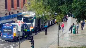 Emergencia en una villavesa: atienden a un niño de 4 años en el centro de Pamplona al sufrir convulsiones