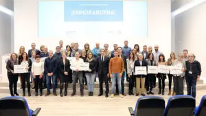 Una ayuda solidaria: Volkswagen entrega 50.000 euros a diez entidades sociales de Navarra