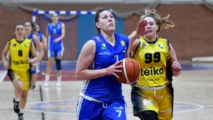 El FNB Ardoi rompe su racha de dos derrotas y destroza al Claret valenciano en el pabellón de Zizur Mayor