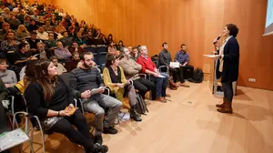 Los ganaderos dan la espalda a Itziar Gómez y su decisión "unilateral" de mantener al oso en el Pirineo