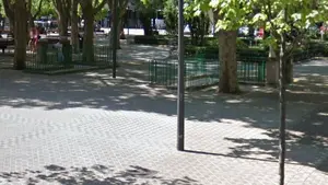 Vuelven a estar operativos: los aseos de la plaza de la Cruz abren al público tras su reforma