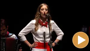 José Antonio Pérez Caro y Desirée Calvo Gurría reinan en el Certamen de Jotas Ciudad de Tudela