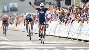 La historia de Sofía Bertizzolo: la policía italiana que no podrá ser ciclista de Movistar Team