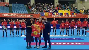 La navarra Nerea Pena celebra su partido 150 con la selección Española marcando cinco goles a Rumanía