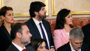 Chivite presume de Constitución en Madrid mientras 'pacta' con los partidos radicales que la menosprecian
