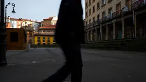 Denuncian la "utilización desproporcionada de recursos policiales" que provocan los menas en Navarra