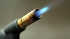 Condenado a 5 años por golpear con una barra de hierro a un hombre, dispararle dos veces y quemarlo con un soplete