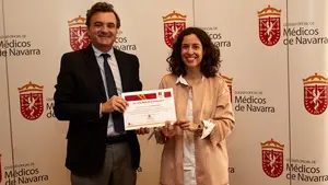 Una pediatra navarra logra, gracias al Colegio de Médicos, completar su formación con una beca en Inglaterra