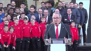 Cien años en el escudo y el corazón: Osasuna presenta su nueva imagen para celebrar su siglo de vida