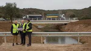 El nuevo puente de Sánsoain supera las pruebas de carga y podría abrir antes de final de año