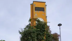 Se comprometen a recuperar un reloj de la década de los setenta situado en un barrio de Pamplona