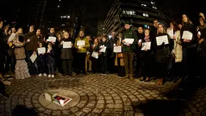 Un recuerdo desde Navarra para los que ETA arrebató: cientos de personas se congregan en un emotivo homenaje