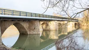 Se reabre un famoso puente en Navarra tras la reforma para que puedan circular vehículos pesados