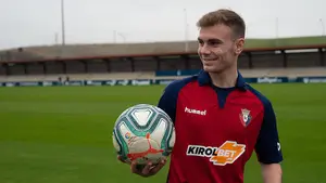 El rojillo Lato, con ganas debutar en El Sadar: el coronavirus se cruza en su camino tras fichar por Osasuna