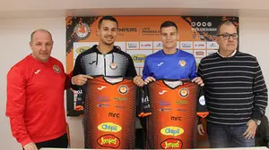 El Ribera Navarra presenta a los dos fichajes extranjeros que debutarán este domingo para salir del descenso