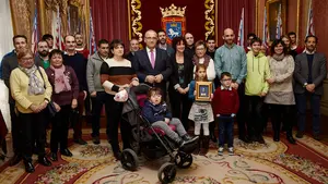 Hiru Hamabi logra el 'Haba de Oro' gracias a su labor en favor de los niños con daño cerebral adquirido