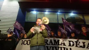 Los trabajadores de Conforama en Pamplona y Viana protestan contra la apertura a medianoche por rebajas
