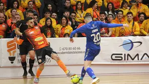 Debacle absoluta en Tudela: el Ribera Navarra cae goleado por el Valdepeñas en un partido para olvidar