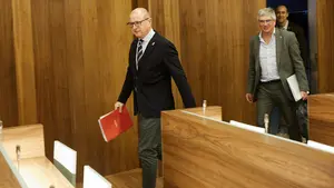 Remírez le saca la cara a Gimeno y afirma que "ha actuado conforme a la aplicación de las normas vigentes"