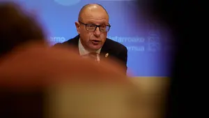 Gimeno acusa a los padres que quieren el pin parental de "esgrimir títulos de propiedad sobre los menores"