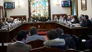 Se mantendrá el sistema de lanzamiento del chupinazo de San Fermín: el ayuntamiento lo aprueba por mayoría