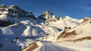 Unas pistas de esquí a pocos kilómetros de Navarra se llenan de actividades por el Día Mundial de la Nieve