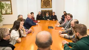 Familiares de los últimos fallecidos en la N-121-A piden en el Parlamento que se tomen medidas: "No cabe más demora"