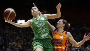 Partidazo de la navarra María Asurmendi en el histórico triunfo del Araski en la pista del campeón Girona