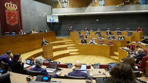 Los partidos forales esperan una "buena" relación entre Navarra y el Estado y que sea una legislatura "estable"
