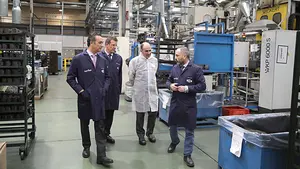 El consejero Ayerdi visita la sede de una de las empresas con más "potencial" de Navarra