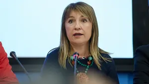 Amparo López: Navarra ha luchado con "unos recursos históricos" contra los incendios