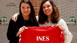 El fútbol femenino se moviliza en Navarra para honrar la memoria de una joven fallecida por cáncer el pasado año