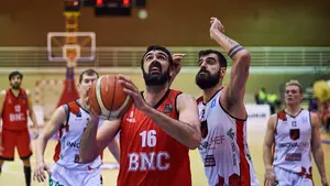 Adiós al ascenso: la derrota del Basket Navarra ante el Zamora le condena a jugar por la permanencia
