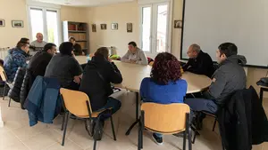 Usuarios de la residencia Mentalia Pamplona emplean el teatro para romper los estigmas sociales de la droga