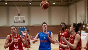 El FNB Ardoi sigue dando espectáculo en la Liga Femenina: las mejores imágenes del partido