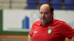 Iñaki Ániz aparca la liga y asegura que en la Copa del Rey viajan "con la idea de ganar e ir con todo"