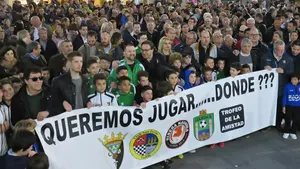 Los clubes de Tudela salen a la calle en demanda de unas instalaciones deportivas dignas para sus equipos