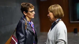 Barkos pide a Chivite que aborde la negociación del Convenio, el endeudamiento y el Impuesto de Sociedades