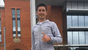 El navarro Julen Amezqueta ya dispone del alta médica después de ser intervenido de una hernia discal