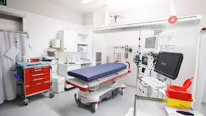 La consejera Induráin anuncia un "salto cualitativo" en la tecnología sanitaria del CHN