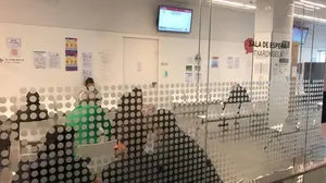 Salud restringe el tránsito de personas por los hospitales de Navarra para evitar contagios del coronavirus