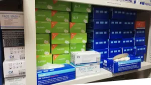 Más muestras de la solidaridad navarra: una clínica dental dona a la Policía Foral 4.600 guantes y 350 mascarillas