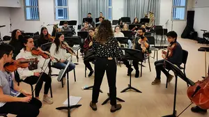 Toca la partitura: la especial manera de pasar la cuarentena que organiza la joven orquesta de Pamplona
