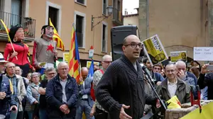 Un concejal de la CUP insta a "toser en la cara" a los militares para que "no vuelvan más" a Cataluña